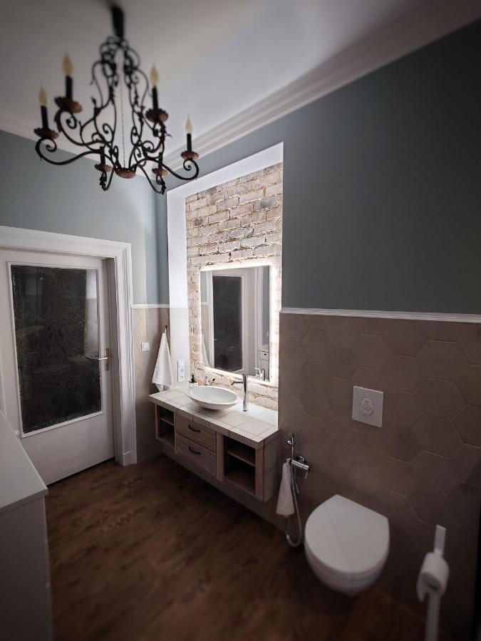 Flat In Neo Country Style Aus Gruenderzeit Bis 6 Person Appartement