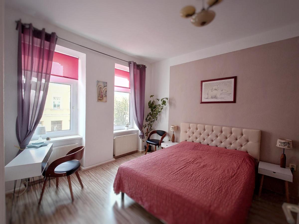 Flat In Neo Country Style Aus Gruenderzeit Bis 6 Person Leipzig