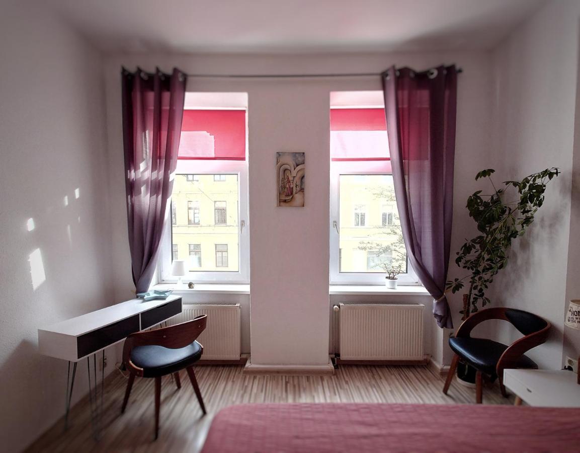 Flat In Neo Country Style Aus Gründerzeit Bis 6 Person Apartment