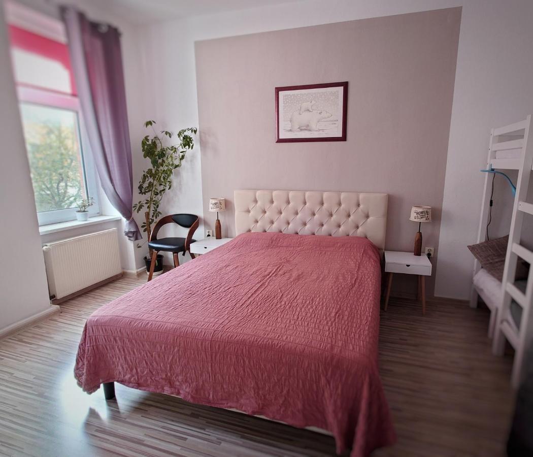 Appartement Flat In Neo Country Style Aus Gruenderzeit Bis 6 Person