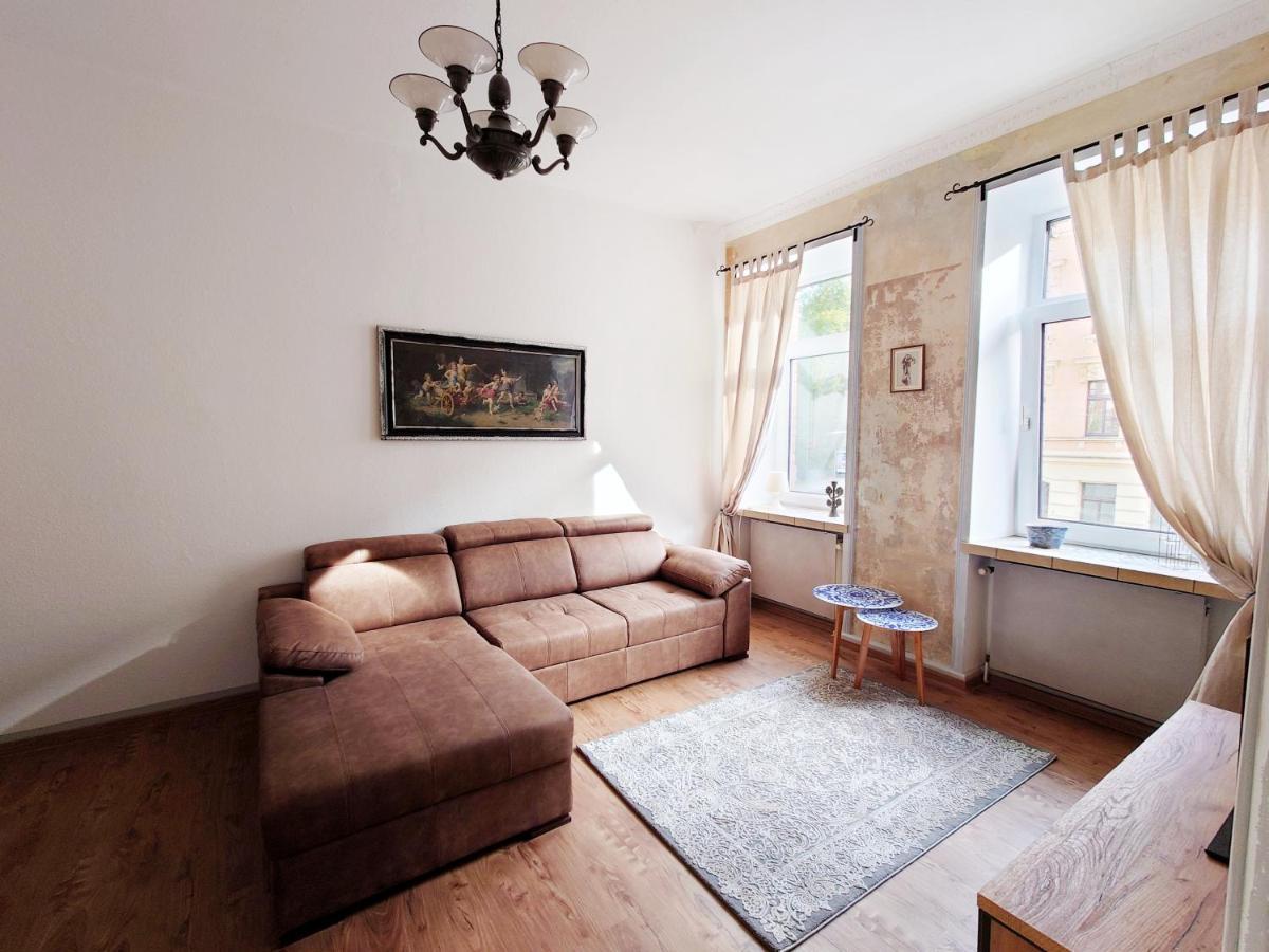 Flat In Neo Country Style Aus Gruenderzeit Bis 6 Person Appartement Leipzig