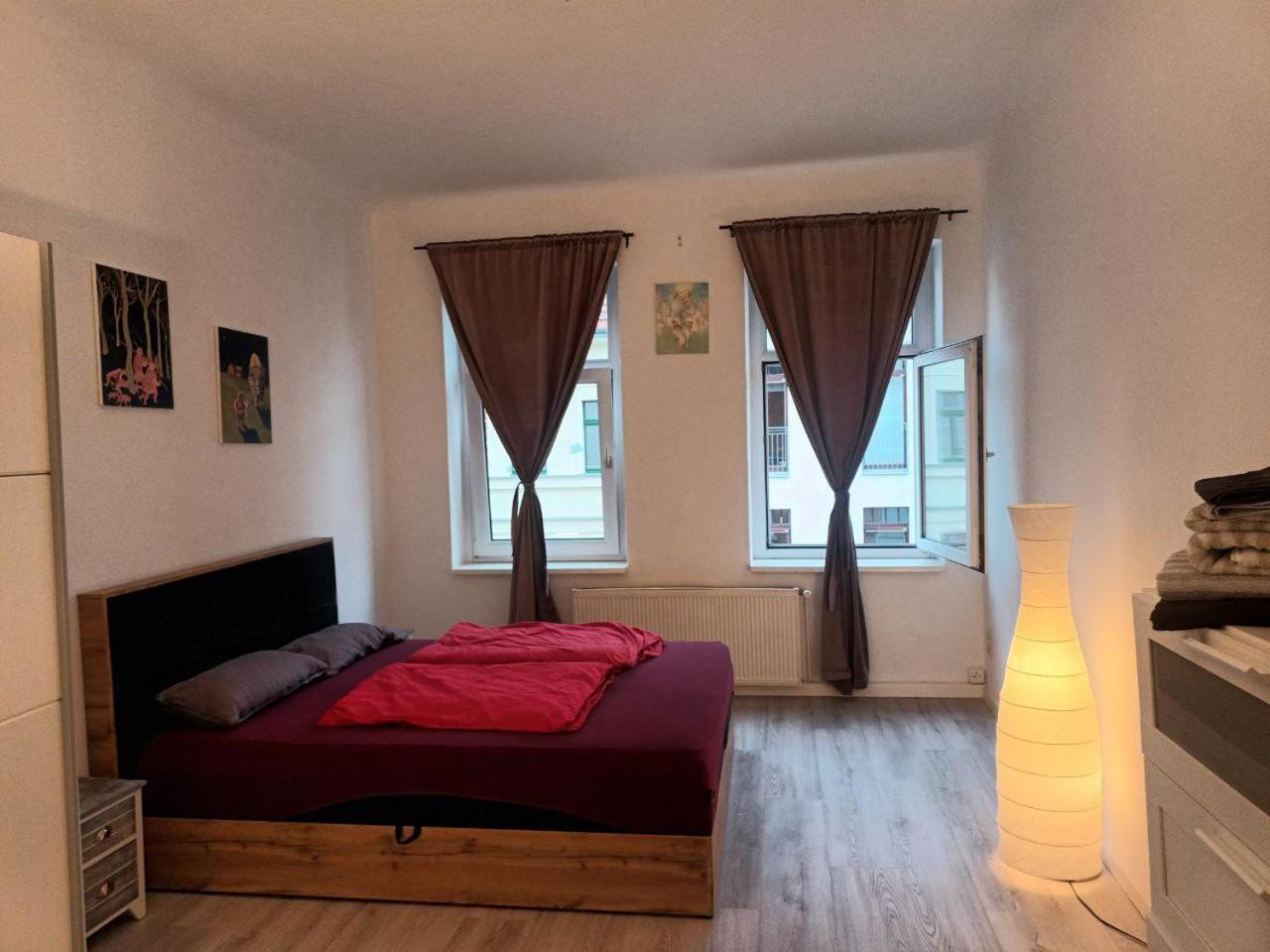 Flat In Neo Country Style Aus Gründerzeit Bis 6 Person Apartment Leipzig