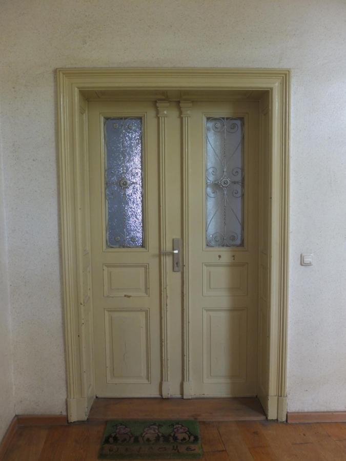 Flat In Neo Country Style Aus Gruenderzeit Bis 6 Person Appartement *